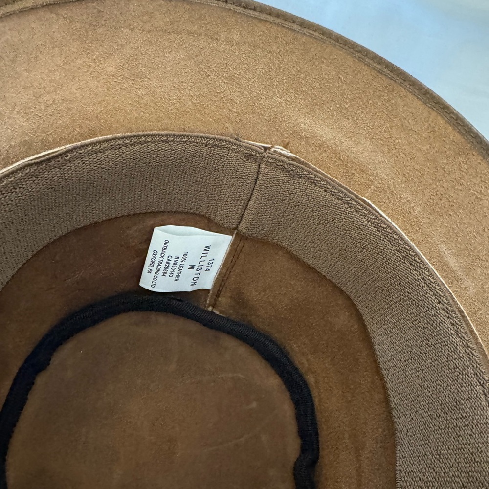 Hats Hats Hats- All 5 for one price. - Picture 13 of 17